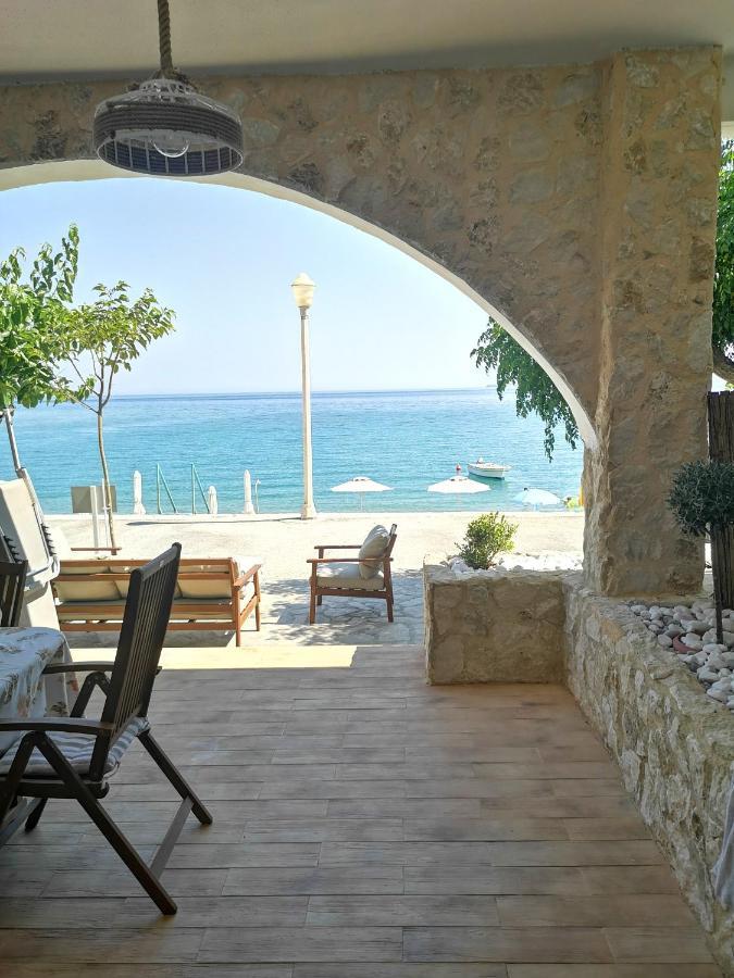 Relax Seaside House By Living In Blue Βίλα Χαράκι Εξωτερικό φωτογραφία