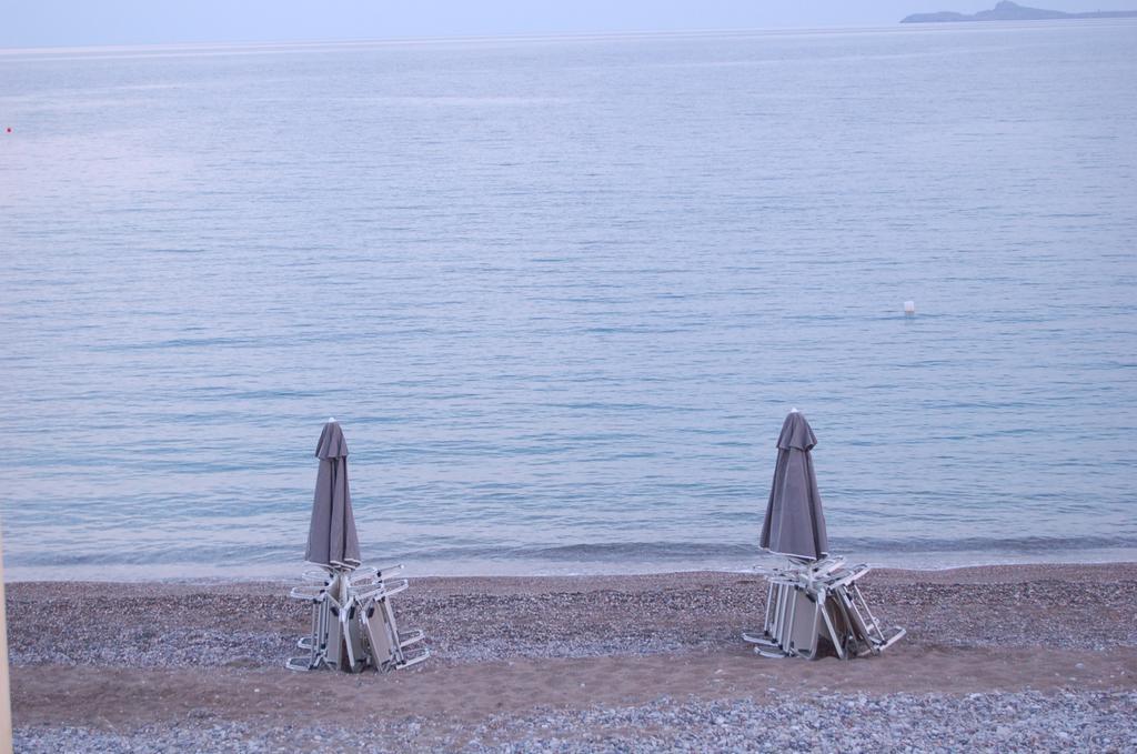 Relax Seaside House By Living In Blue Βίλα Χαράκι Εξωτερικό φωτογραφία